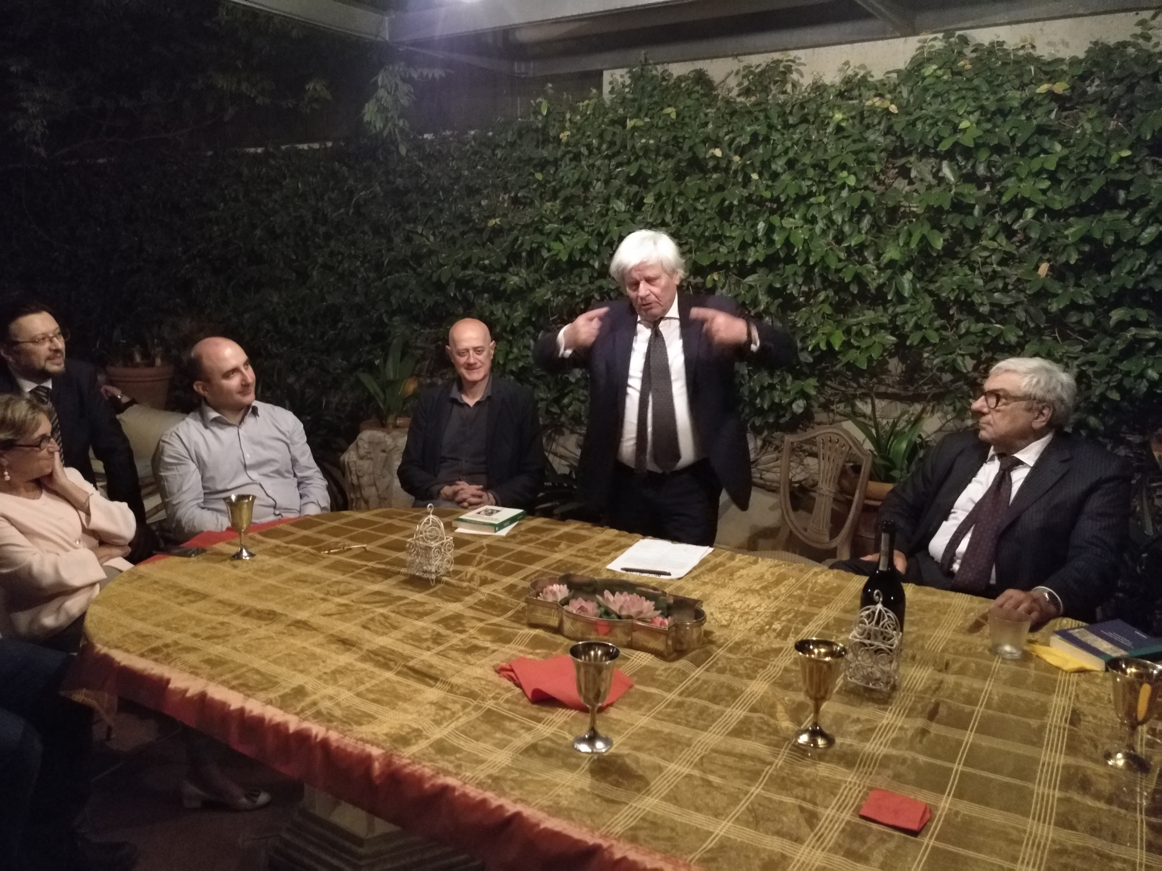 Roma, una cena tra amici, 12 dicembre 2018