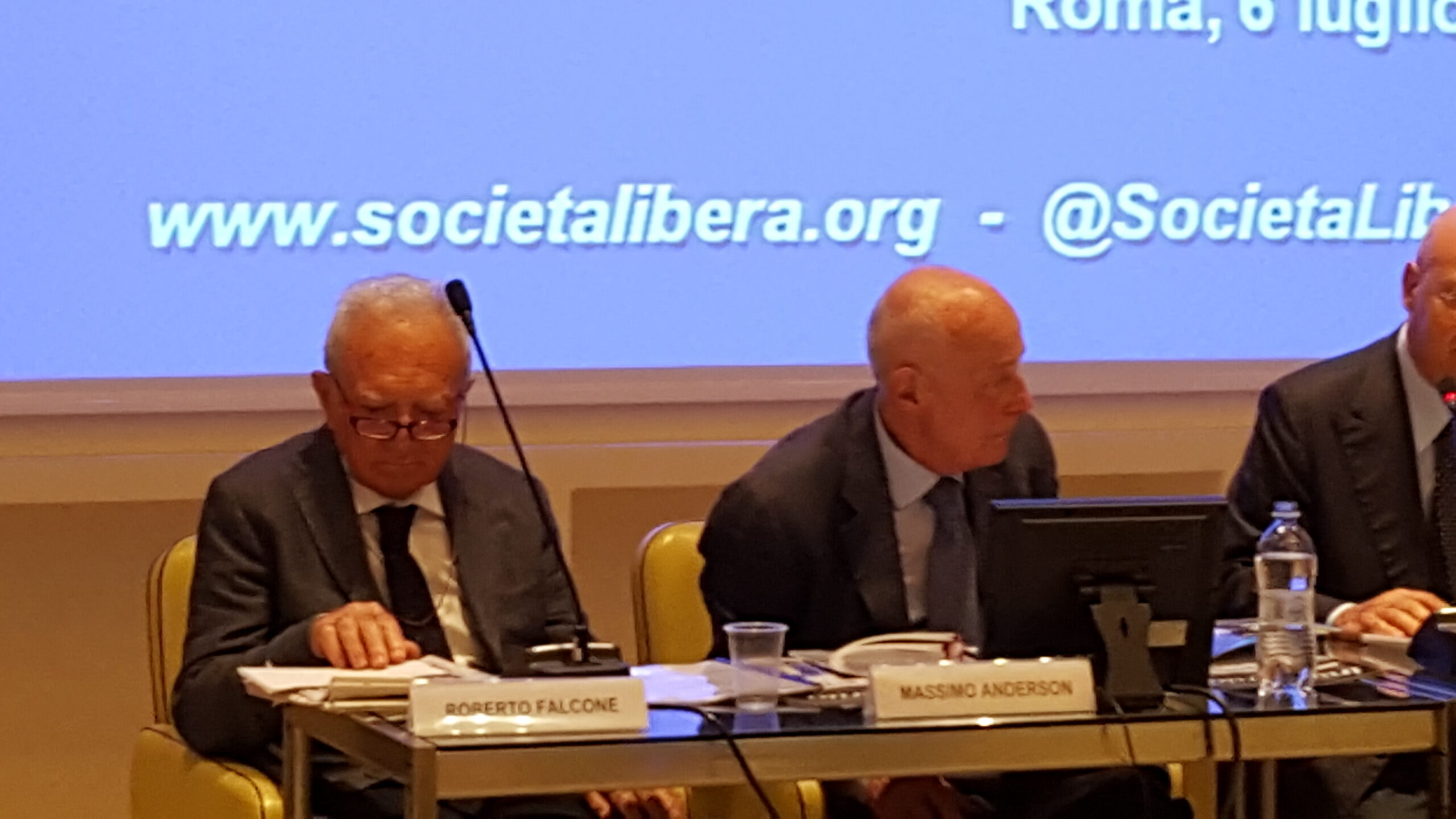 Roma, Presentazione Superare il capitalismo municipale, 6 luglio 2016