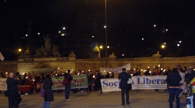 Roma, Fiaccolata Basta suicidi in Tibet, 10 marzo 2012