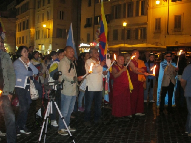 Roma e Parigi, VI Marcia per la Libertà delle Minoranze e dei Popoli Oppressi, 19 ottobre 2013