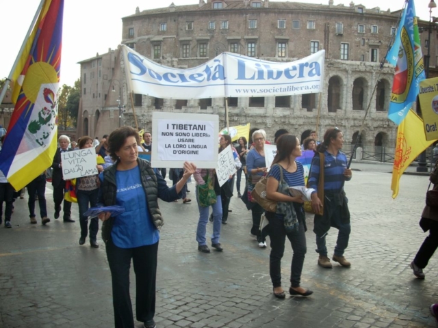 Roma e Parigi, VI Marcia per la Libertà delle Minoranze e dei Popoli Oppressi, 19 ottobre 2013